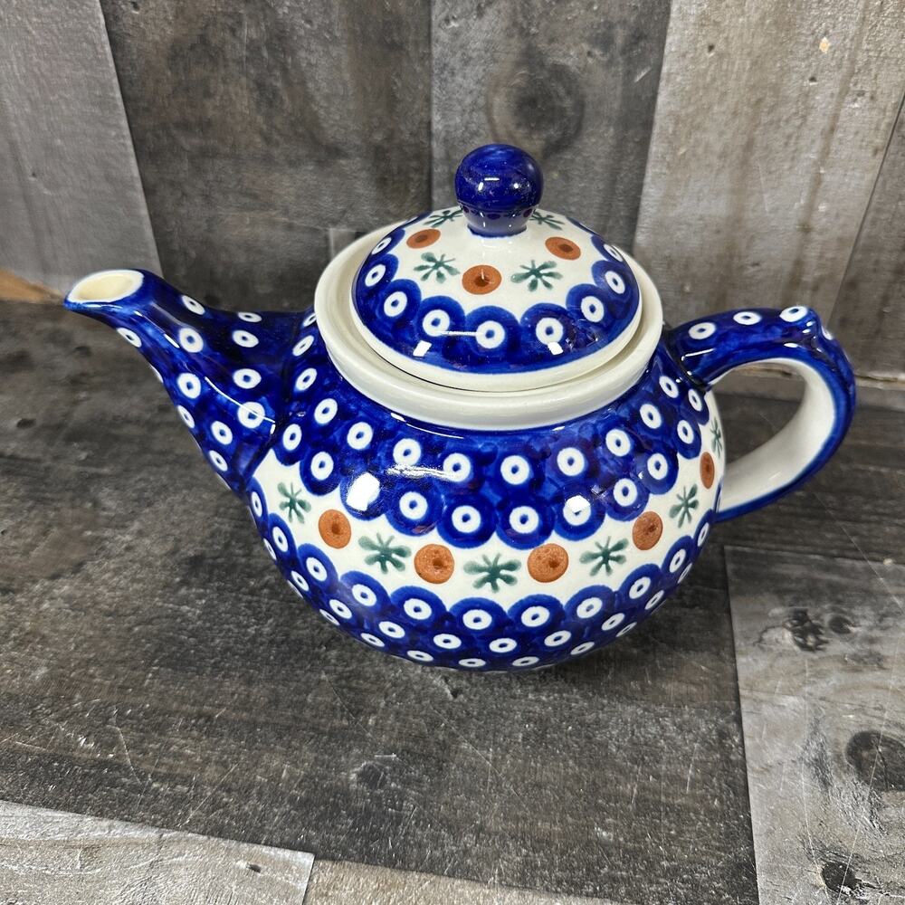 Boleslawiec Polish Pottery Tea Coffee Pot . Mosquito. Blue eyes. 4,5 Cups. 28oz